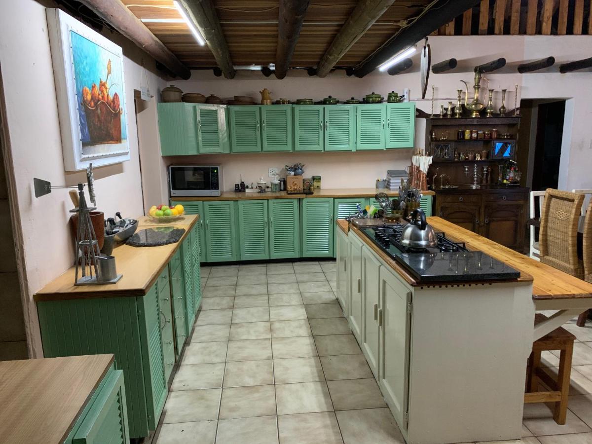 Farm Vibes Guesthouse Бритс Екстериор снимка